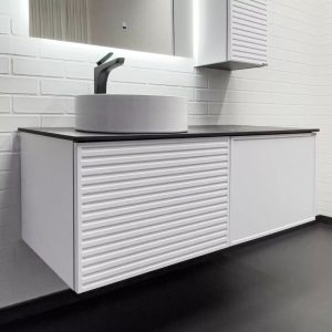 Тумба подвесная Comforty Геленджик 120 со столешницей мрамор Калакатта Блэк c раковиной 9110 Белый матовый 00-00018707CF